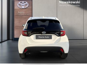 Toyota Yaris IV Hatchback 1.5 Hybrid Dynamic Force 116KM 2021 Toyota Yaris Hybrid 1.5 Comfort IV (2020-) Hybrid, zdjęcie 4