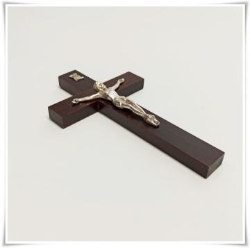 Krzyż drewniany wiszący 16 cm