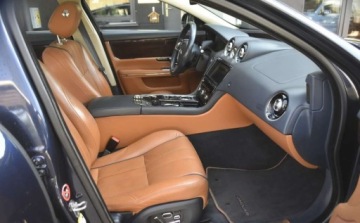 Jaguar XJ VII X351 Sedan SWB 3.0L V6D 600 275KM 2015 Jaguar XJ Jaguar XJ 3.0 V6 S Premium Luxury 3.0 Diesel 275KM, zdjęcie 10
