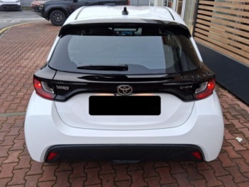 Toyota Yaris IV Hatchback Facelifting 1.5 Hybrid Dynamic Force 116KM 2025 Od ręki - Comfort 1.5 Hybrid 116KM | Tempomat adaptacyjny!, zdjęcie 3