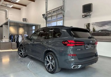 BMW X5 G05 2025 BMW X5 3.0 Benzyna 340KM, zdjęcie 3