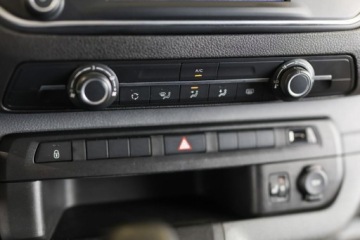 Toyota 2022 Toyota Proace Verso Kombi 2.0 D-4D Long 2,8t 2.0 Diesel 145KM, zdjęcie 17