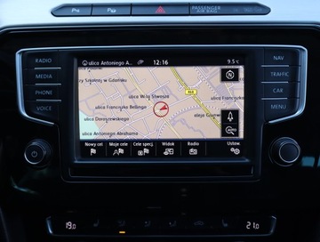 Volkswagen Passat B8 Variant 2.0 TDI BlueMotion SCR 150KM 2017 VW Passat 2.0 TDI, Automat, Skóra, Navi, Klima, zdjęcie 12