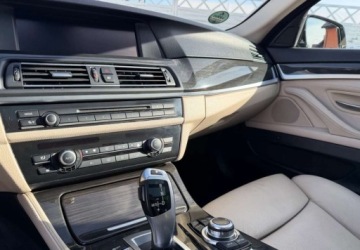 BMW Seria 5 F10-F11 Touring 525d 218KM 2011 BMW Seria 5 BMW Seria 5 525d 2.0 Diesel 218KM, zdjęcie 13