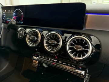 Mercedes Klasa A W177/V177 Hatchback Facelifting 2.0 220 190KM 2025 A Klasa 220 4-Matic AMG Line 2.0 (190KM) 2025, zdjęcie 9