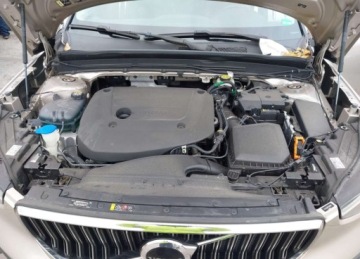 Volvo XC40 Crossover Facelifting 2.0 B5 250KM 2023 Volvo XC 40 2023r., B5 Plus Bright Theme, 2L, od ubezpieczalni 2.0 Benzyna, zdjęcie 12