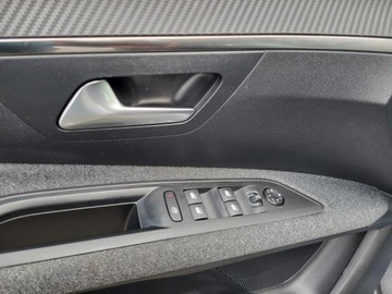 Peugeot 3008 II Crossover Facelifting  1.2 PureTech 130KM 2023 Peugeot 3008 1.2l benzyna 131KM *Bezwypadkowy * 18808km * gwarancja Serwis, zdjęcie 6