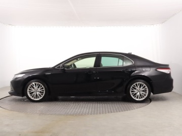 Toyota Camry IX Sedan 2.5 Hybrid Dynamic Force 218KM 2020 Toyota Camry 2.5 Hybrid, Salon Polska, Serwis ASO, zdjęcie 2