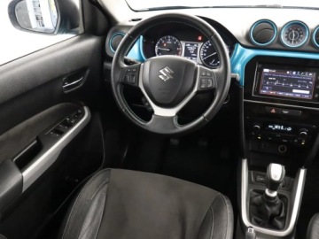 Suzuki Vitara III SUV 1.6 DDiS 120KM 2015 Suzuki Vitara 1.6 DDiS, Skóra, Navi, Klima, zdjęcie 6