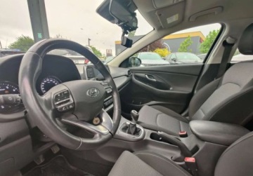 Hyundai i30 III Hatchback Facelifting 1.5 T-GDI 48V 160KM 2021 Hyundai i30 2021 1.5T-GDI 160KM 48V Classic Plus 45.595km Salon Polska 1wl, zdjęcie 25