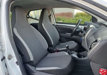 Toyota Aygo II Hatchback 3d Facelifting 1.0 VVT-i 72KM 2021 Toyota Aygo Toyota Aygo 1.0 VVT-i X-play Fv23 Kinto Leasing Benzyna, zdjęcie 19