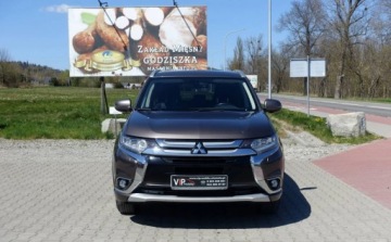 Mitsubishi Outlander III 2017 Mitsubishi Outlander 2.2DI-D 150KM 4WD 4x4 7osobowy Xenony Nawigacja Grzan, zdjęcie 1