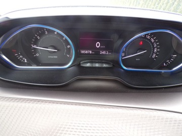 Peugeot 2008 I SUV 1.6 VTi 120KM 2013 PEUGEOT 2008 1.6 BENZ 120 KM ZAREJESTROWANY AUTO Z NIEMIEC, zdjęcie 13