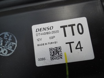 HONDA CIVIC IX 2012 SEDAN 1,8 RADIÁTOR Z KLIMA