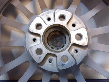 BMW 7 G11 G12 RÁFKY KOLA ZIMNÍ 245/45R18 6861224