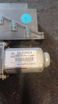 MOTOR STAHOVACÍ OKNO PRAVÝ PŘEDNÍ SKODA FABIA 1 6Q1 959 802 A 6Q1959802A