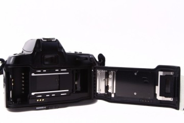 Аналоговая камера Nikon F70, InterFoto