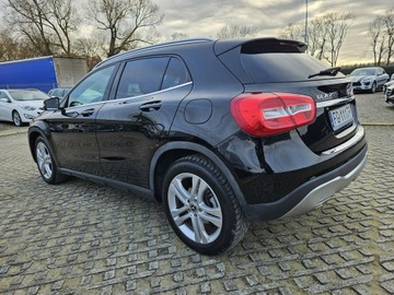 Mercedes GLA I Off-Roader Facelifting 2.0 250 211KM 2018 Mercedes GLA 250 2,0 Benzyna 211KM automat 4 matic, zdjęcie 2