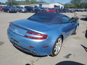 Aston Martin V8 Vantage III 2008 Aston Martin V8 Vantage 2008 4.3l 4.3 Benzyna 380KM, zdjęcie 3