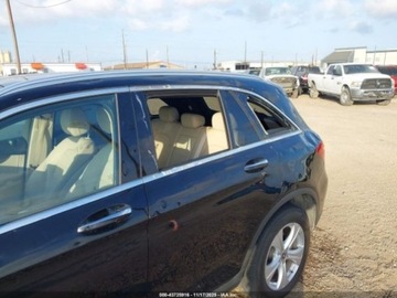 Mercedes GLC C253 2018 Mercedes-Benz GLC 2018 r., 2,0L 300 4MATIC 2.0 Benzyna 241KM, zdjęcie 9