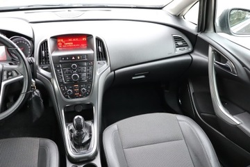 Opel Astra J Hatchback 5d 2.0 CDTI ECOTEC 160KM 2010 Opel Astra 2.0 CDTI, Klima, Klimatronic, Tempomat, zdjęcie 7