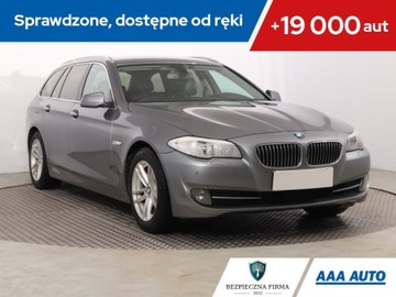 BMW Seria 5 F10-F11 Touring 520d 184KM 2013 BMW 5 520d, 181 KM, Automat, Skóra, Navi, Klima