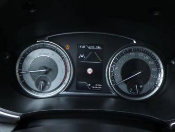Suzuki Vitara III SUV Facelifting 1.4 BoosterJet 140KM 2019 Suzuki Vitara 1.4 BoosterJet, Salon Polska, zdjęcie 10