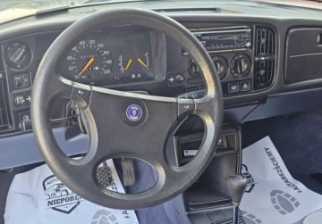 Saab 900 I Hatchback 2.0 i 16V 128KM 1992 Saab 900 Rezerwacja KROKODYL 900 2,0 16V Klima Automat 2.0 Benzyna 128KM, zdjęcie 17