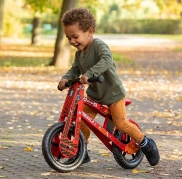 Красный деревянный беговел Kidwell