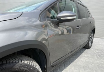 Peugeot 2008 I SUV Facelifting 1.2 PureTech 110KM 2019 Peugeot 2008 1.2 Benzyna 110KM, zdjęcie 3