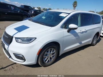 Chrysler Pacifica II 2023 Chrysler Pacifica Touring L 2023 3.6l 3.6 Benzyna 287KM, zdjęcie 1
