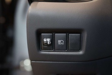 Toyota C-HR I Crossover Facelifting 1.8 Hybrid 122KM 2023 Toyota C-HR 1.8 Hybrid Style 1.8 Hybryda 122KM, zdjęcie 33