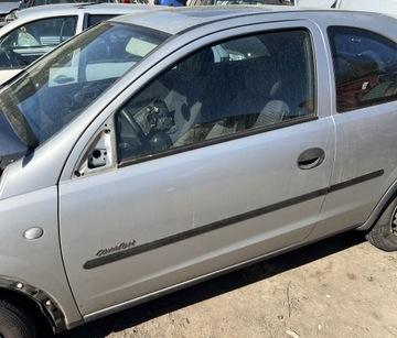 DVEŘE LEVÉ LEVÝ PŘEDNÍ OPEL CORSA C TŘÍDVEŘOVÝ
