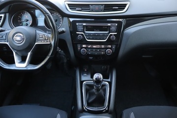 Nissan Qashqai II Crossover 1.2 DIG-T 115KM 2017 Nissan Qashqai 1.2 DIG-T, Salon Polska, zdjęcie 11
