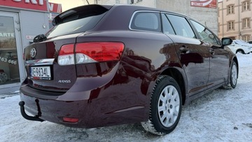 Toyota Avensis III Wagon 1.8 Valvematic 147KM 2011 Toyota Avensis 1.8 Benzyna Moc 147KM, zdjęcie 2