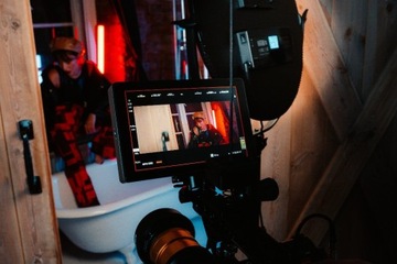 Светодиодная лампа Newell RGB Kathi Pro (эффекты, USB-C) — ОТКРЫТАЯ