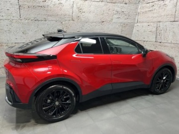 Toyota C-HR II SUV 1.8 Hybrid 140KM 2026 Od ręki - GR Sport 1.8 Hybrid Dynamic Force 140KM, zdjęcie 2