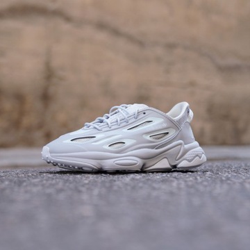 ADIDAS ORIGINALS OZWEEGO