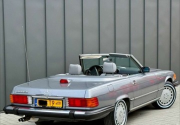 Mercedes SL R107 1987 Mercedes-Benz SL Mercedes-Benz SL 4.9 Benzyna 223KM, zdjęcie 6