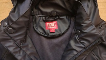 Дождевик прорезиненный TICKET, размер 128.