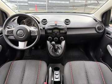 Mazda 2 II Hatchback 5d Facelifting 1.5 MZR 102KM 2013 Mazda 2 Wersja SPORT 1.5 102KONIE 1WŁAŚCICIEL TYLKO 137tyś 2013 Lift 5DRZWI, zdjęcie 7