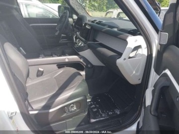 Land Rover Defender IV (L663) 2024 Land Rover Defender 2024 Land Rover Defender 130 P400 S 3.0 Benzyna 395KM, zdjęcie 4