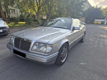 Mercedes W124 Cabrio 2.0 136KM 1997 Mercedes-Benz W124 (1984-1993) Mercedes- Benz W124 E200 2,0 Benzyna Zadban, zdjęcie 4