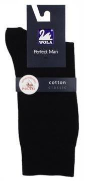 WOLA SKARPETY CZARNE PERFECT MAN COTTON r. 45-47