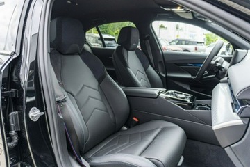 BMW Seria 5 G90-91 Touring 2.0 520d 197KM 2025 BMW 520 xDrive Sedan - DEMO - Koła zimowe w, zdjęcie 20