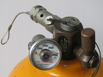 ALUMINIOWA BUTLA Z OSPRZĘTEM NA CO2 AZOT 13L 3300PSI W SKRZYNI