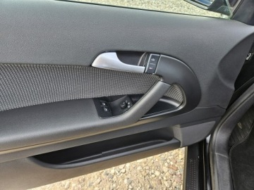 Audi A3 8P Hatchback 3d 1.6 102KM 2005 Audi A3 3-drzwiowe Opłacony Zdrowy Zadbany, zdjęcie 13