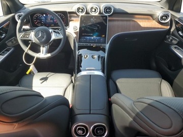 Mercedes GLC C254/X254 2025 Mercedes-Benz GLC 300 2025 2.0l 2.0 Benzyna 255KM, zdjęcie 8