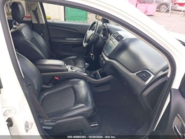 Dodge Journey 2019 Dodge Journey Crossroad, 2019r., 4x4, 3.6L 3.6 Benzyna 283KM, zdjęcie 9