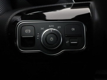 Mercedes Klasa A W177/V177 Hatchback 2.0 250 224KM 2018 Mercedes A 250 225KM Automat Navi Czujniki, zdjęcie 32